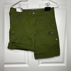 NWOT Mammut Women’s Olive Green Shorts Size 8